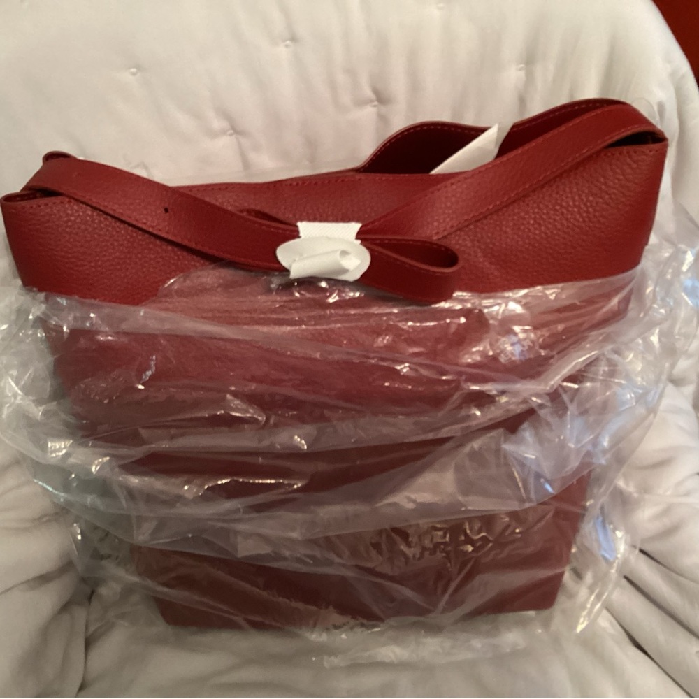 Gap Vegan Leather Bucket Tote Bag - Picture 6 of 6